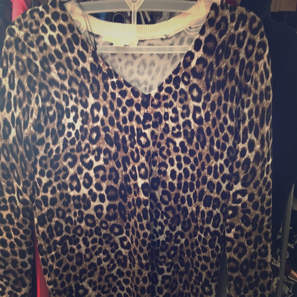 Michael Kors long sleeve leopard sweater shirt